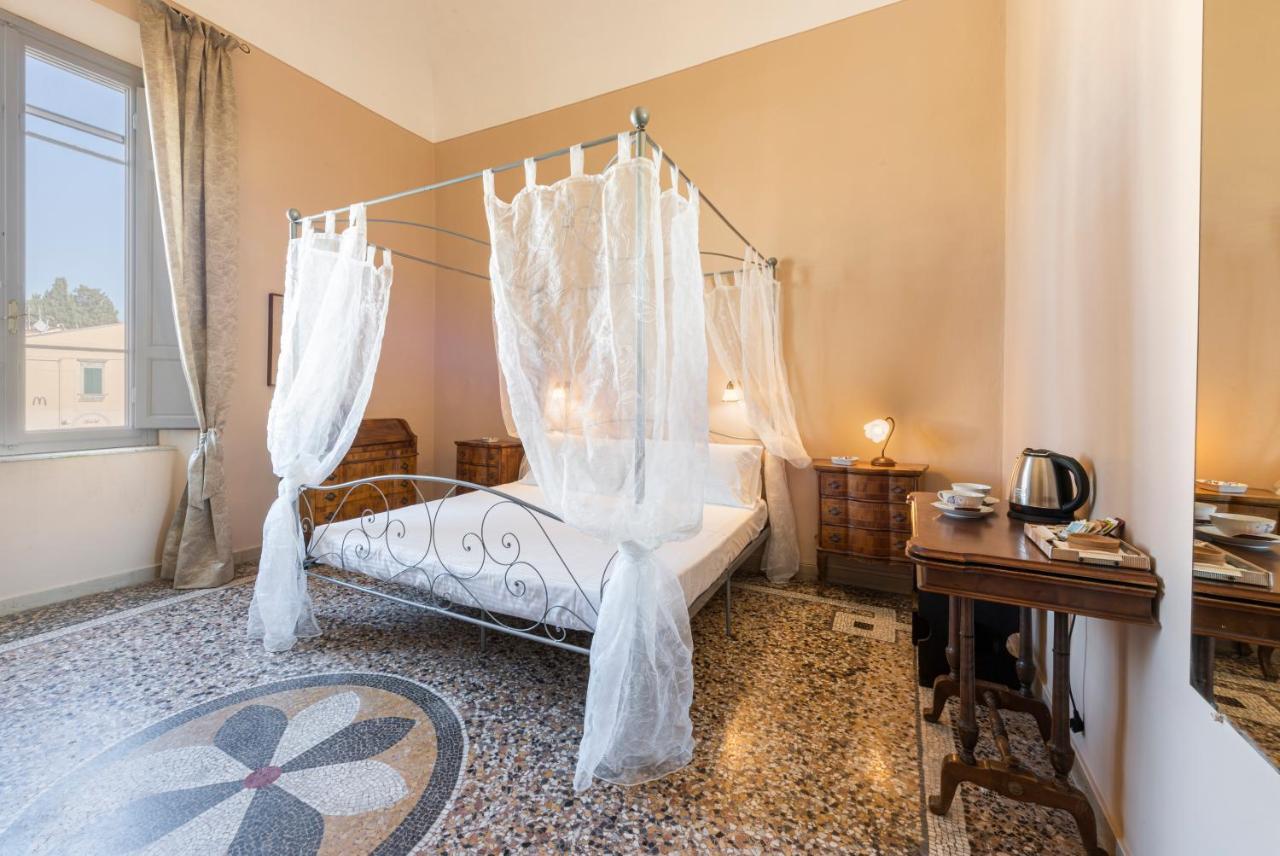 La Torre Garbata Hotel Pisa Bagian luar foto