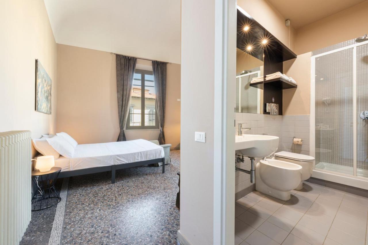 La Torre Garbata Hotel Pisa Bagian luar foto